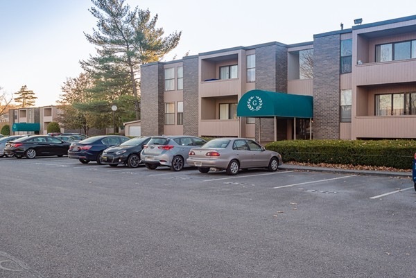40 Shrewsbury Green Dr unit G, Shrewsbury, MA 01545 - photo 1