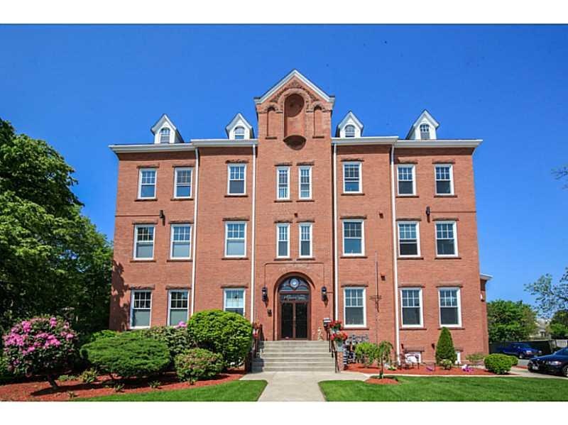 169 George St unit 103, Pawtucket, RI 02860 - photo 1