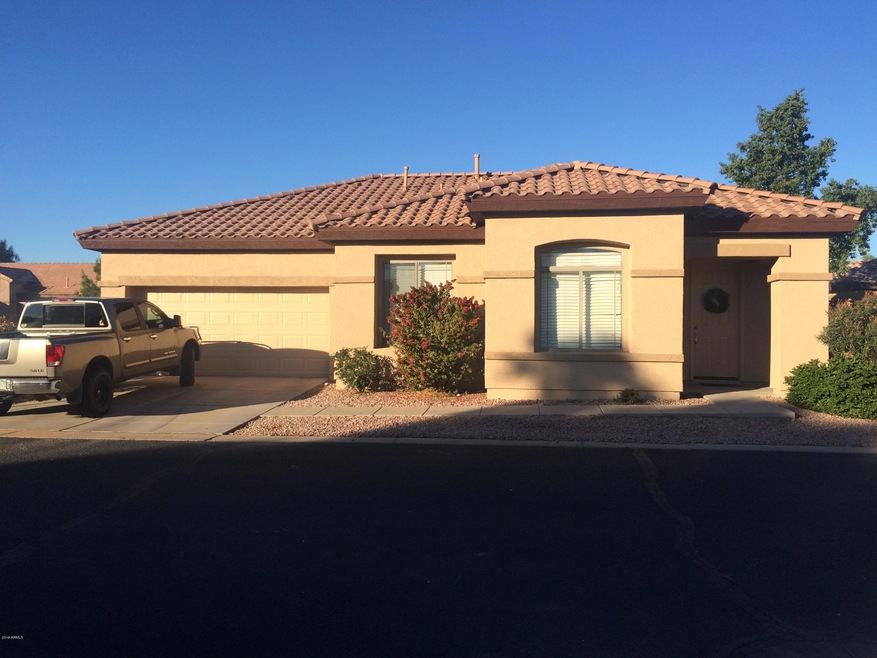 924 E Sheffield Ave, Chandler, AZ 85225 - photo 1