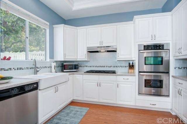 FULLY REMODELED kitchen offering new, soft-closing