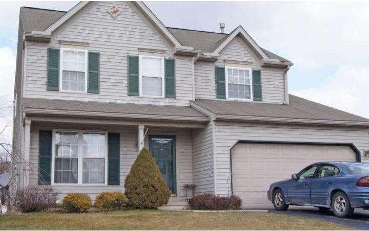 1091 Walnut St, Honey Brook, PA 19344 - photo 1