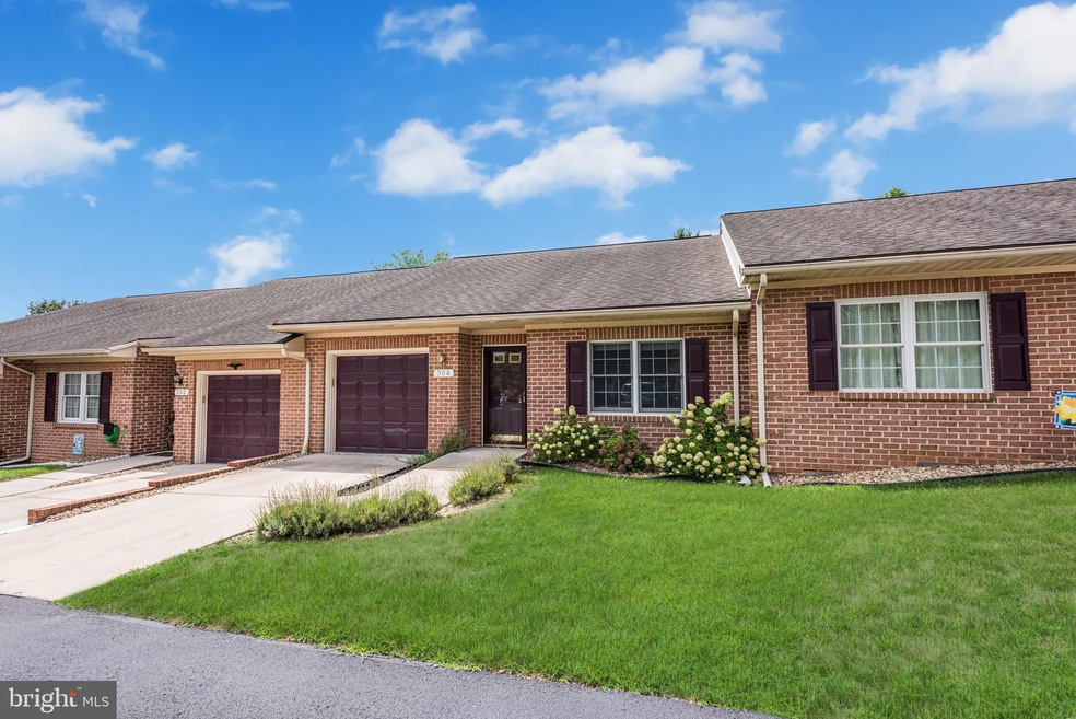 129 Sunbrook Ln unit 129, Hagerstown, MD 21742 - photo 1