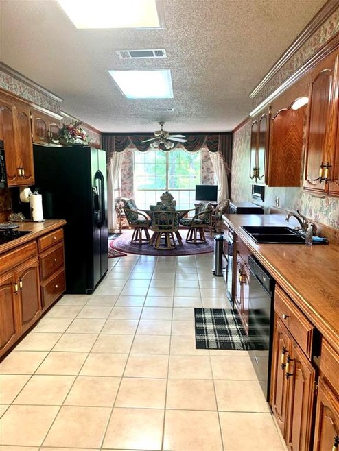 2404 Sugar Hill Rd, Texarkana, AR 71854 - photo 1