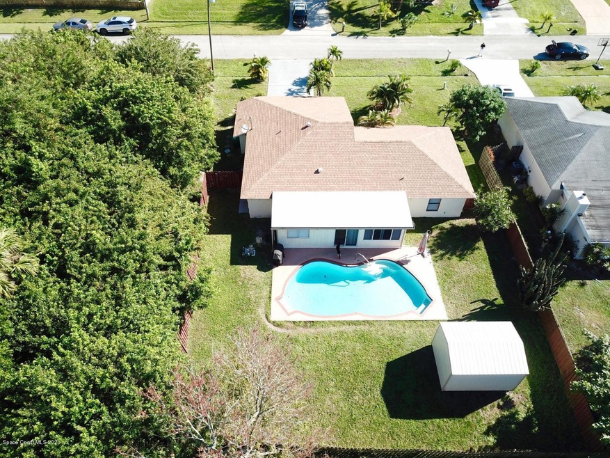 POOL HOME
