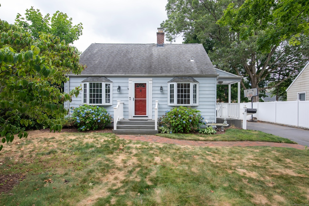 3 Lynette Dr, North Haven, CT 06473 - photo 1