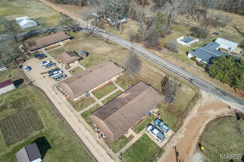 Pending $325,000 • Co-Listing Agent