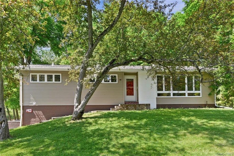 38 Old Farms Rd, Poughkeepsie, NY 12603 - photo 1