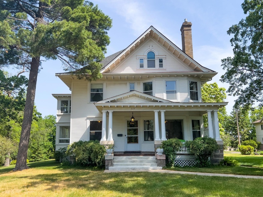 519 6th Ave W, Alexandria, MN 56308 - photo 1