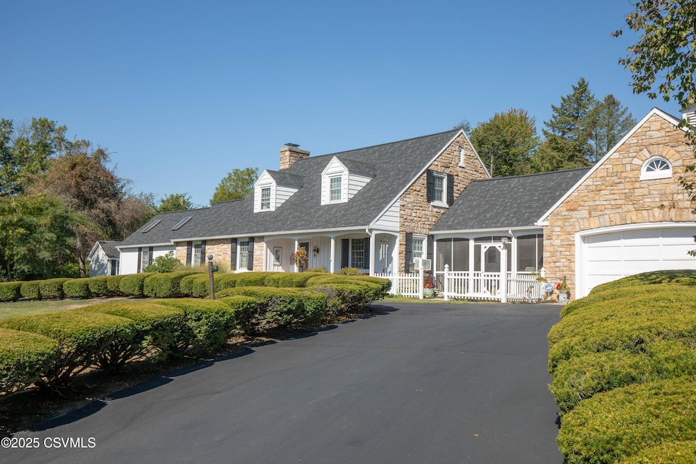 908 Hillcrest Ln, Lewisburg, PA 17837 - photo 1