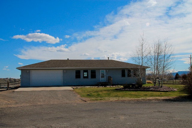 132 Pleasant View Dr, Cody, WY 82414 - photo 1