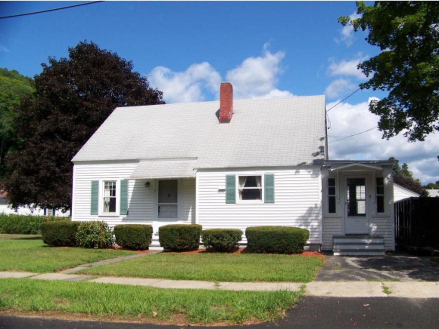 9 Elm St, Bellows Falls, VT 05101 - photo 1