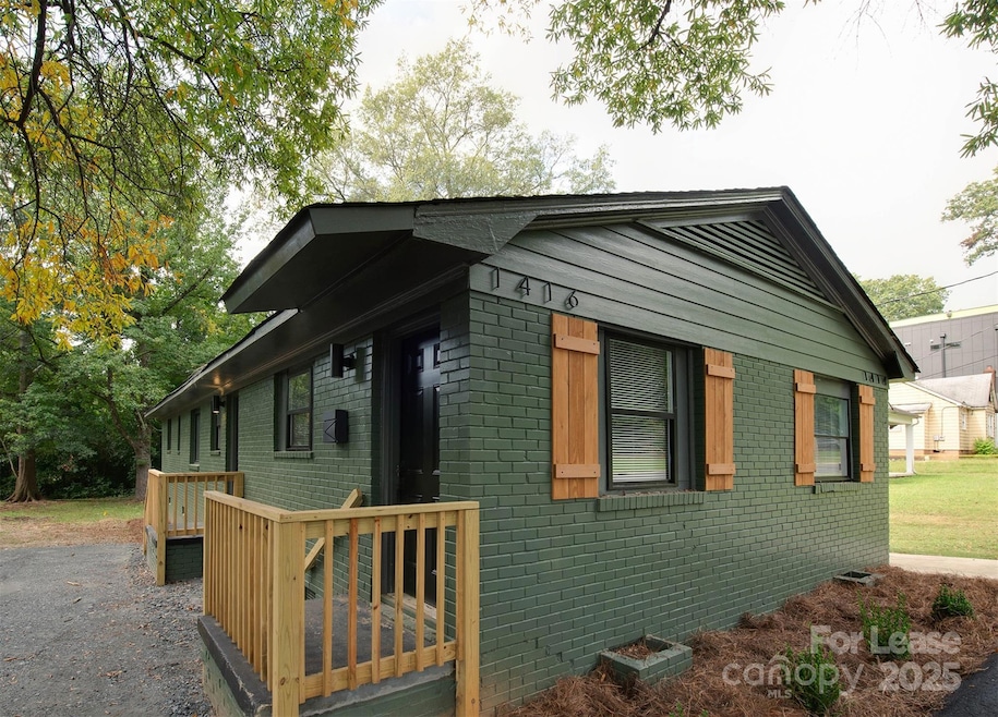 For Rent $1,380/month