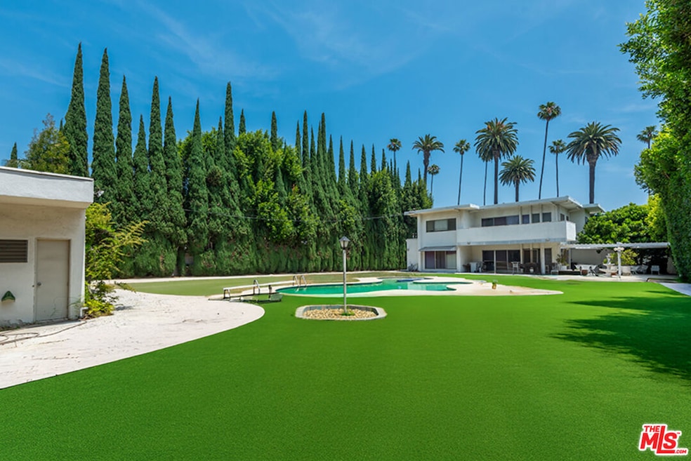 Pending $10,500,000 • Co-Listing Agent