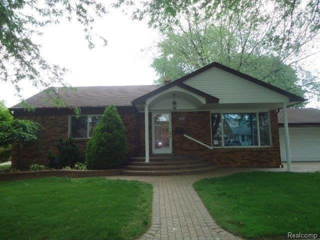 8027 Osage Ave, Allen Park, MI 48101 - photo 1