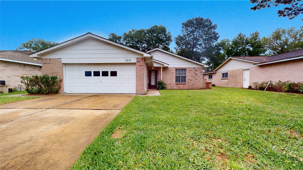 7410 Breccia Dr, Houston, TX 77041 - photo 1