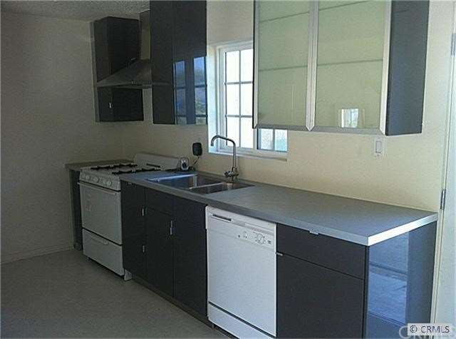 New Kitchen Cabinets