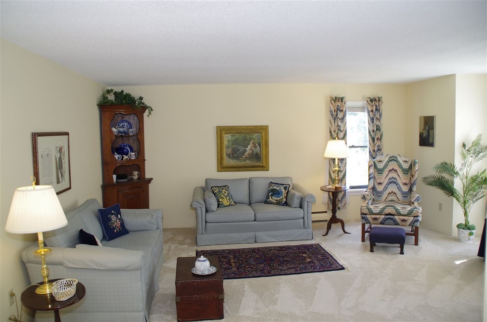 13 Mill Rd unit 11, Durham, NH 03824 - photo 1