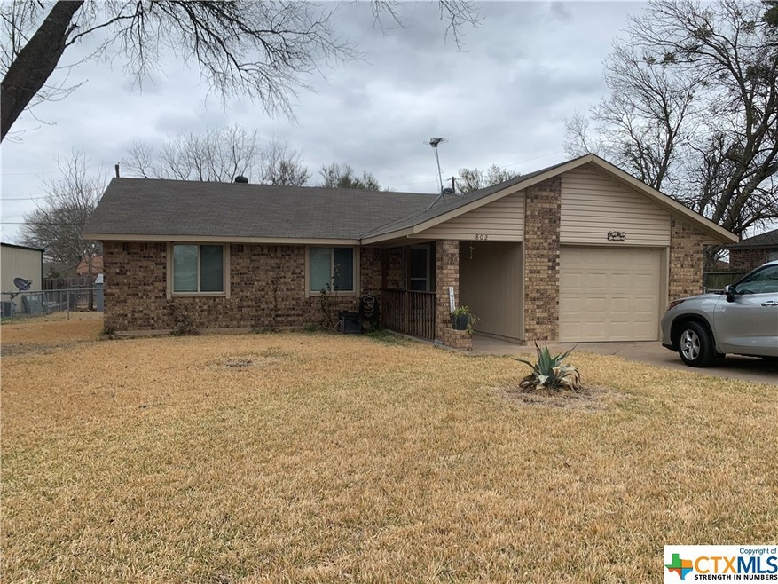 802 Steven St, Troy, TX 76579 - photo 1