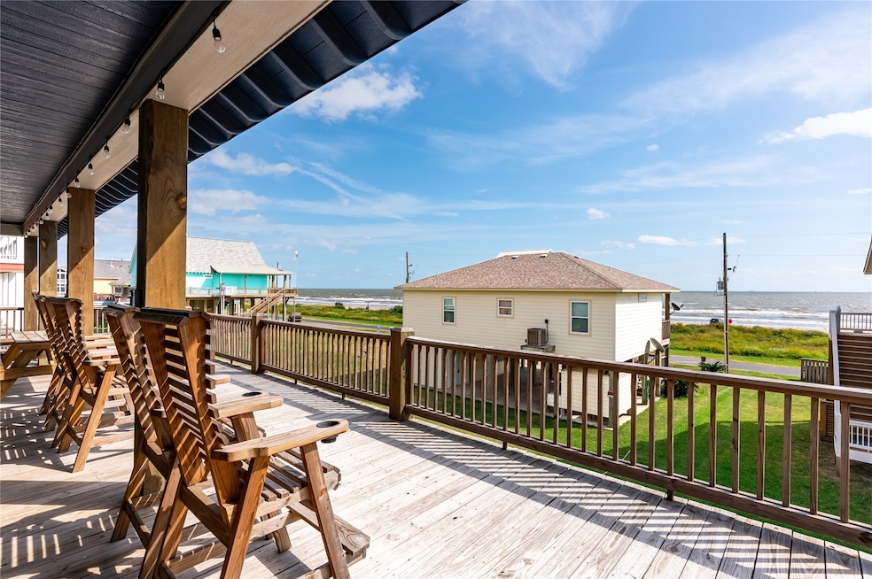 2576 Whitecap Beach, Crystal Beach, TX 77650 - photo 1