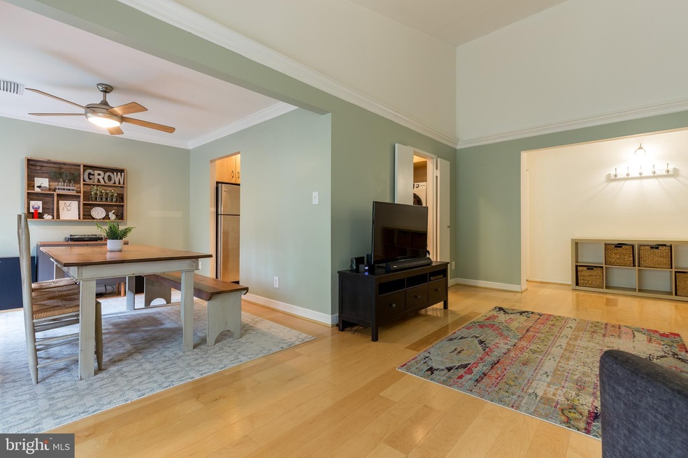 11833 Shire Ct unit 32C, Reston, VA 20191 - photo 1