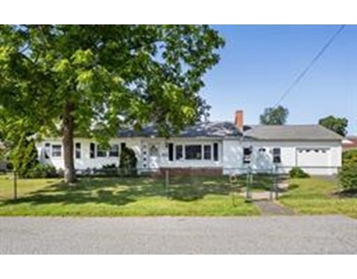 135 Cedar St, Ludlow, MA 01056 - photo 1