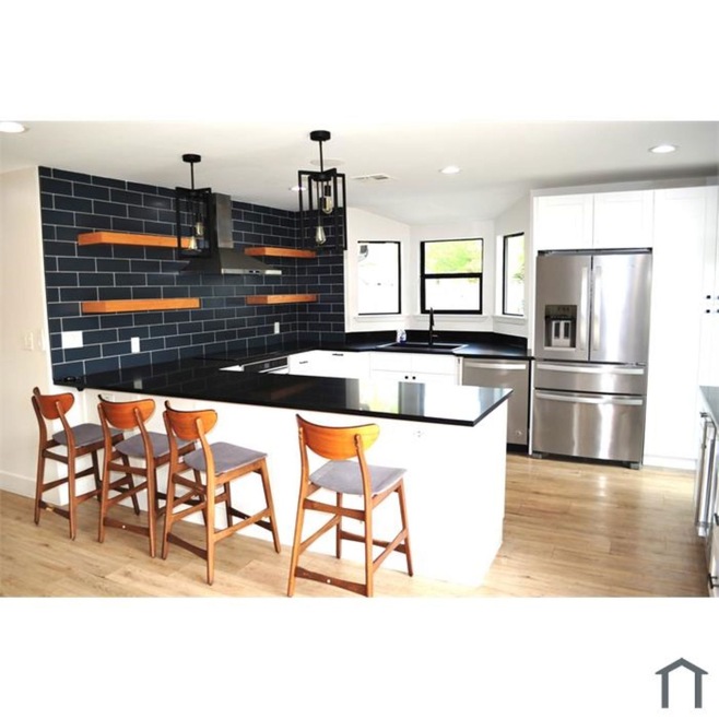 5515 Long Creek Ln, Houston, TX 77088 - photo 1