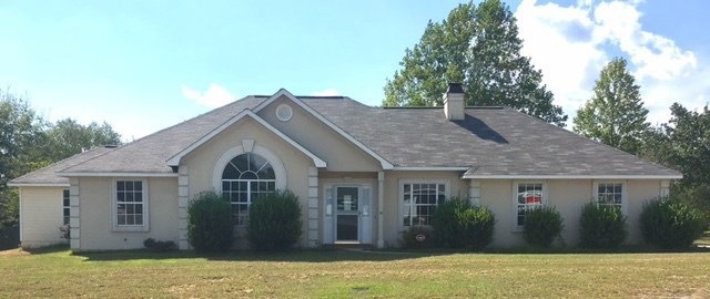 1197 Oakland Ave, Warner Robins, GA 31088 - photo 1