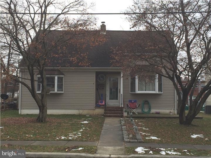 1318 Sycamore Ave, Wilmington, DE 19805 - photo 1