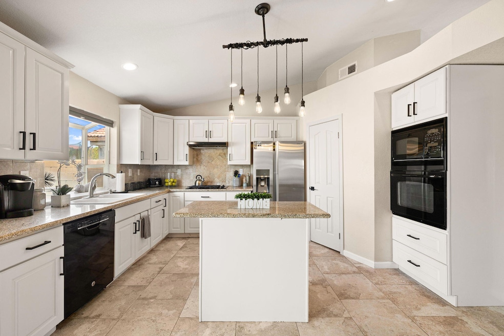 42639 Devonshire St, Palm Desert, CA 92211 - photo 1