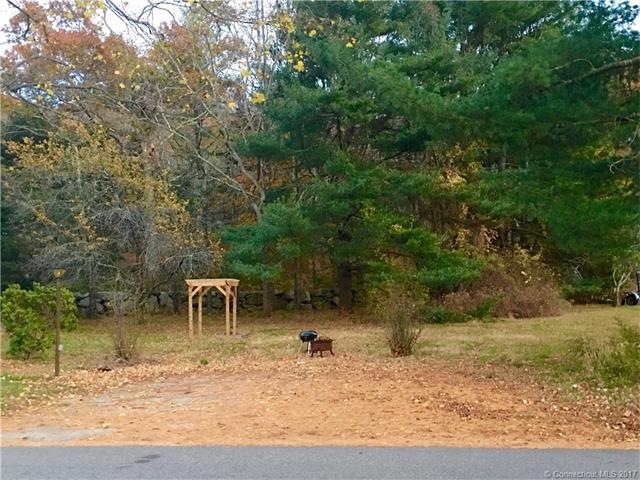 Available lot on Hewitt Road to the right of 136 H
