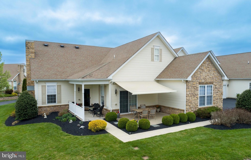 1027 Burgundy Cir, Pennsburg, PA 18073 - photo 1