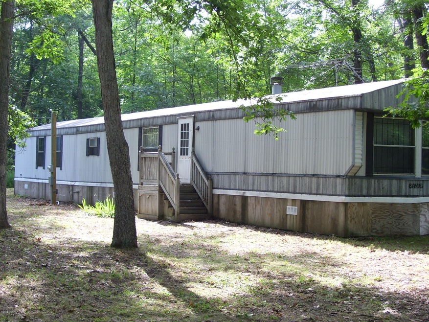 2346 W Oakwood Blvd, Bitely, MI 49309 - photo 1