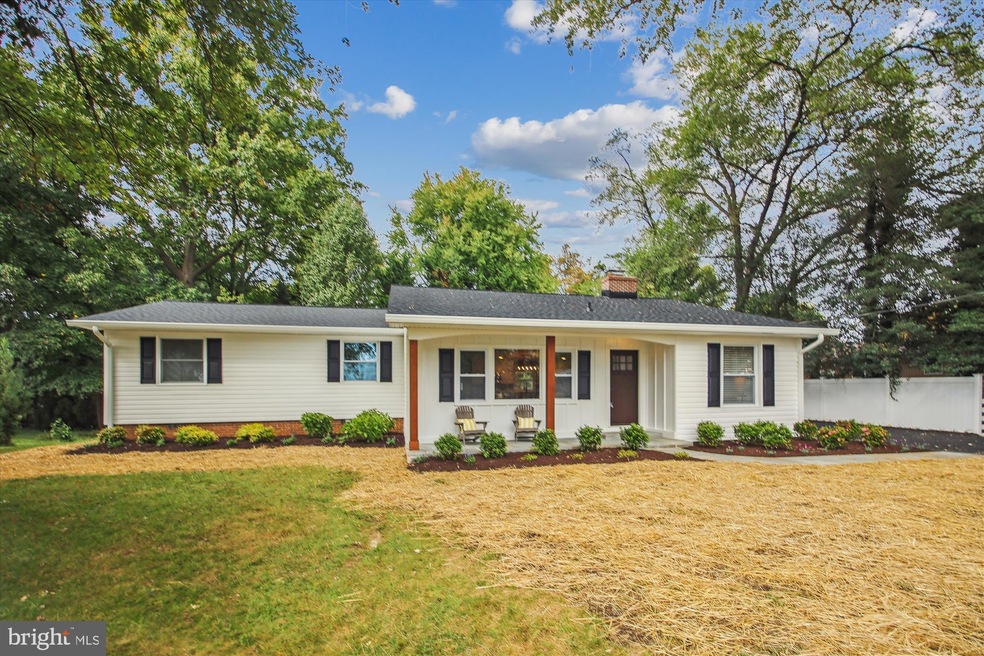 100 Lake View Dr, Annapolis, MD 21403 - photo 1