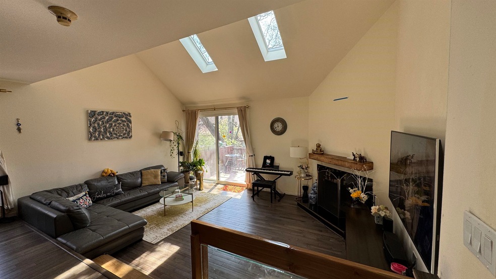 530 Teal Plaza unit 530, Secaucus, NJ 07094 - photo 1