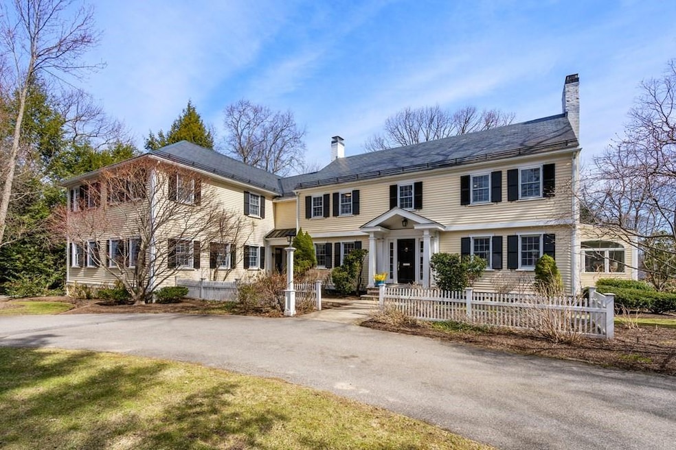 189 Cliff Rd, Wellesley Hills, MA 02481 - photo 1