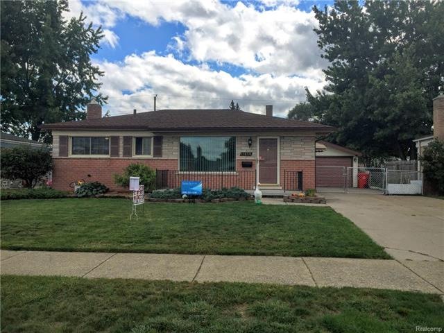 15658 Loreto St, Roseville, MI 48066 - photo 1