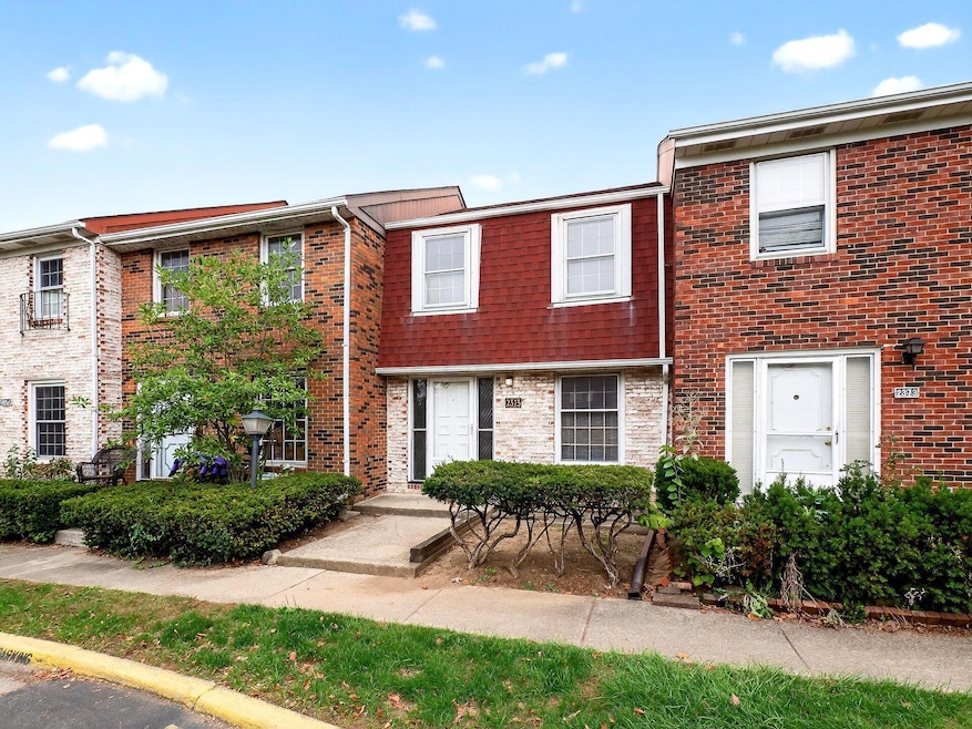 2375 Hardesty Dr N unit A5, Columbus, OH 43204 - photo 1