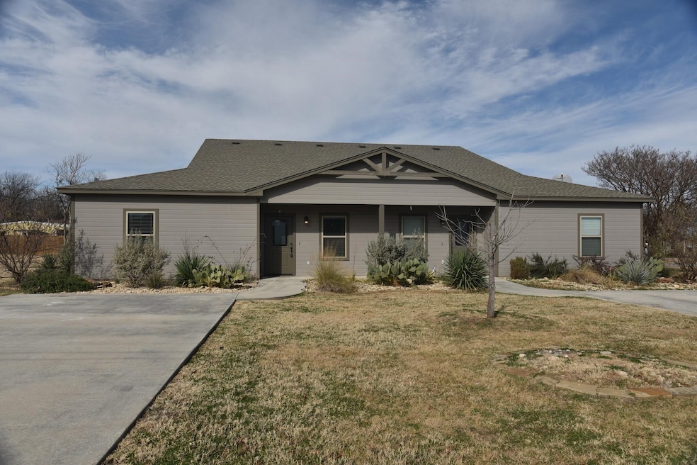 101 W Capps St unit A, Rio Vista, TX 76093 - photo 1