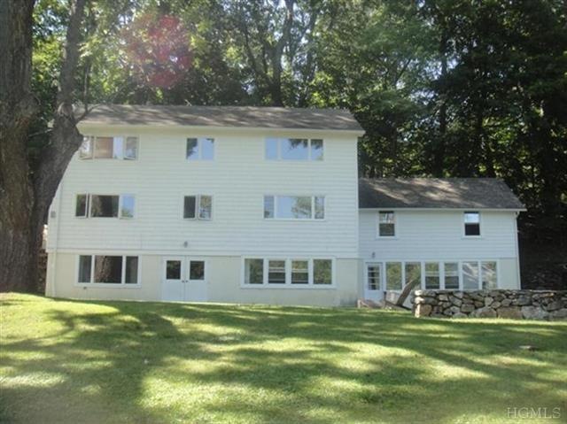 325 Douglas Rd, Chappaqua, NY 10514 - photo 1