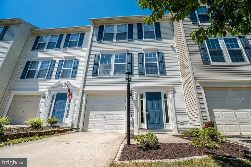 9070 Falcon Glen Ct, Bristow, VA 20136 - photo 1