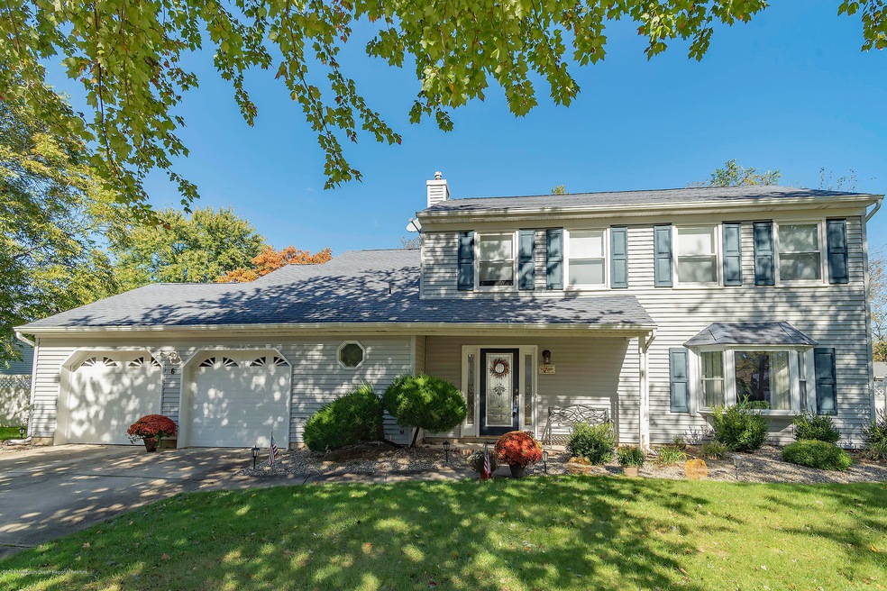 6 Hidden Pond Ln, Holmdel, NJ 07733 - photo 1