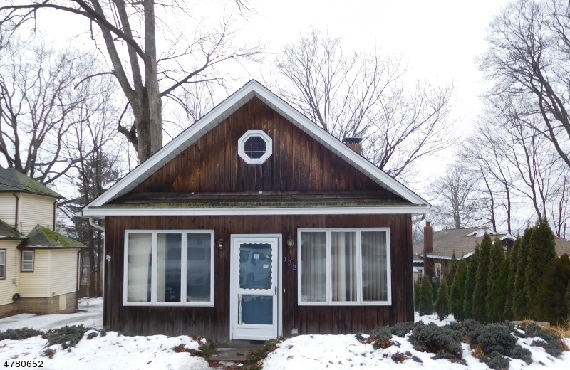 132 Schwarz Blvd, Lake Hopatcong, NJ 07849 - photo 1