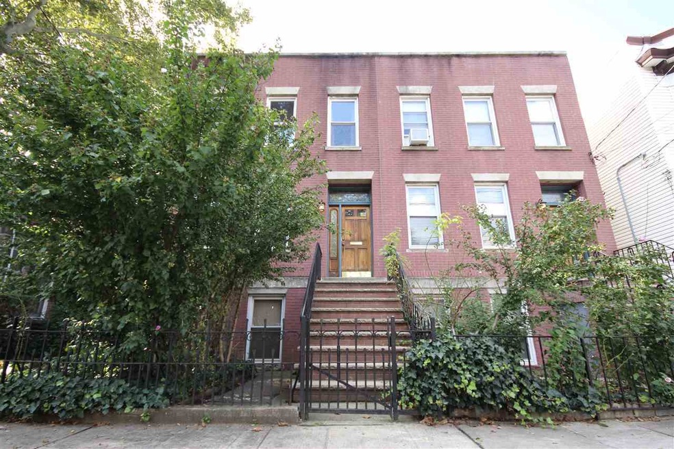 533 Palisade Ave unit 1, Jersey City, NJ 07307 - photo 1