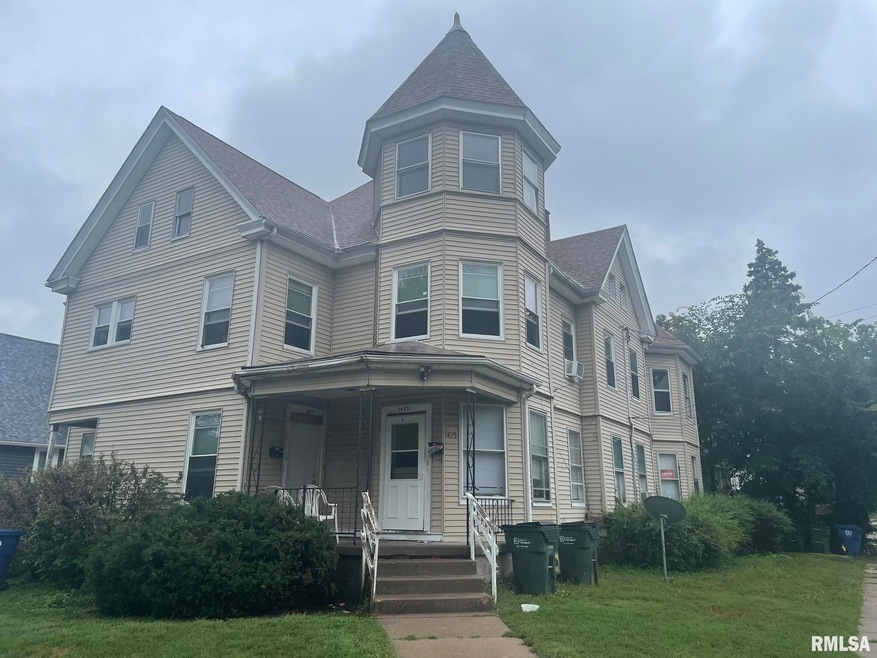 1421 Grand Ave unit 2, Davenport, IA 52803 - photo 1