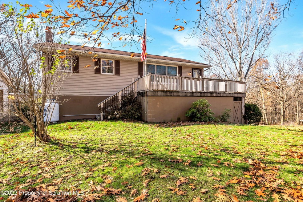 2810 Ledge Dr, Clarks Summit, PA 18411 - photo 1