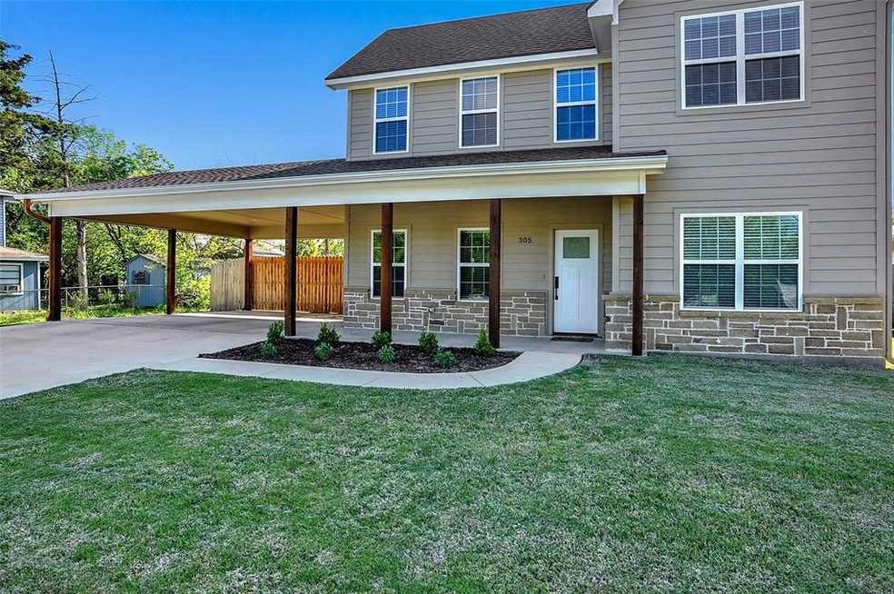 305 S Magnolia St, Pottsboro, TX 75076 - photo 1