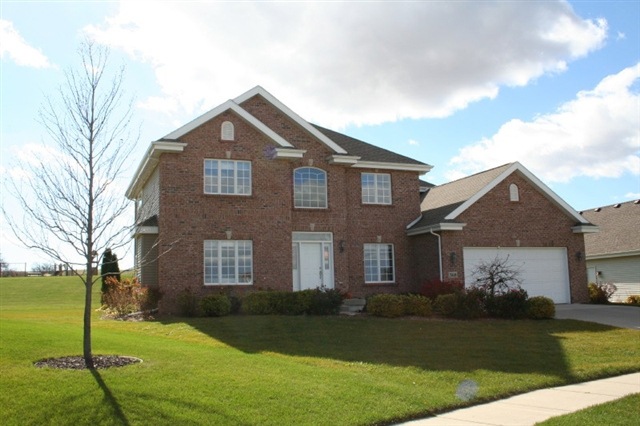 368 Oakmont St, Oregon, WI 53575 - photo 1