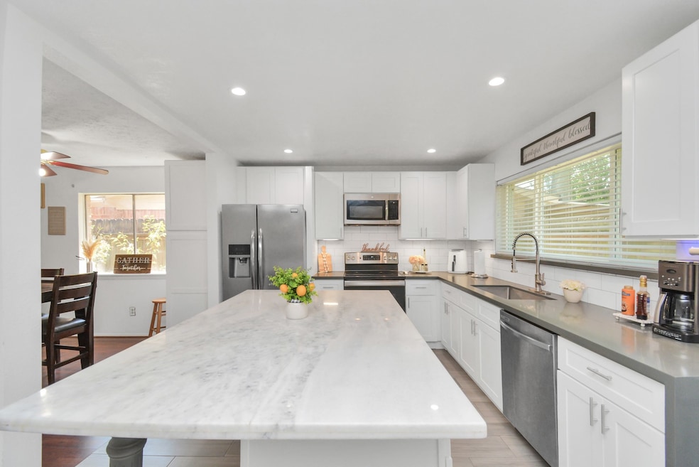 8519 Church Light Ln, Houston, TX 77064 - photo 1