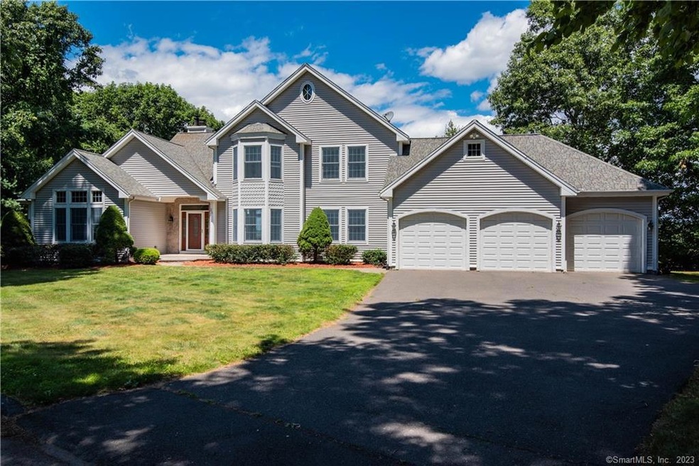 Welcome to 25 Rivergate Drive