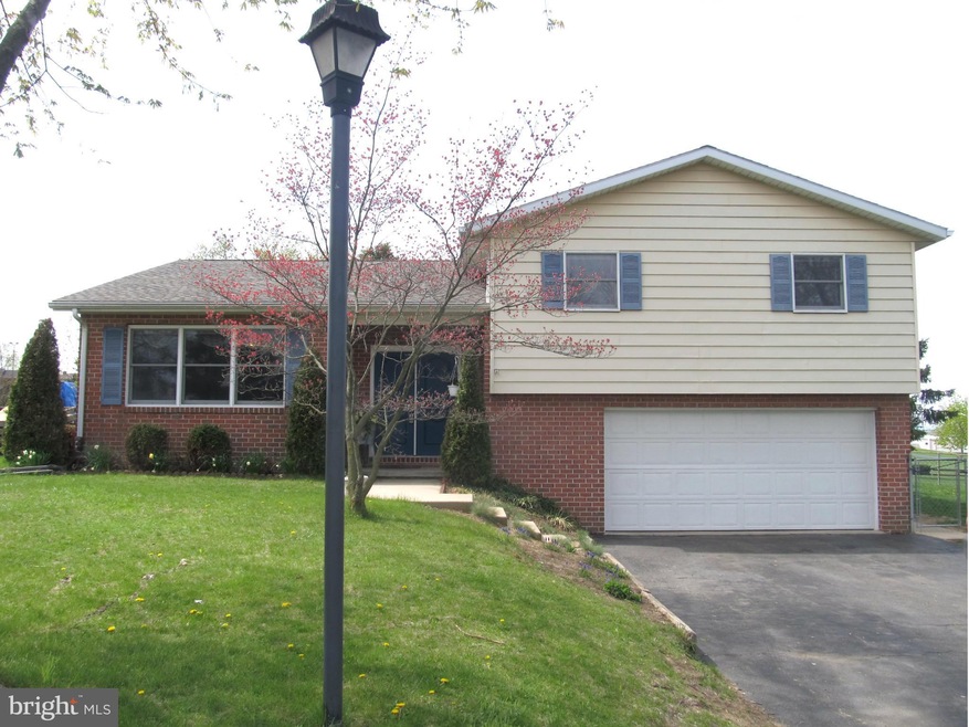 45 Topaz Dr, Chambersburg, PA 17202 - photo 1